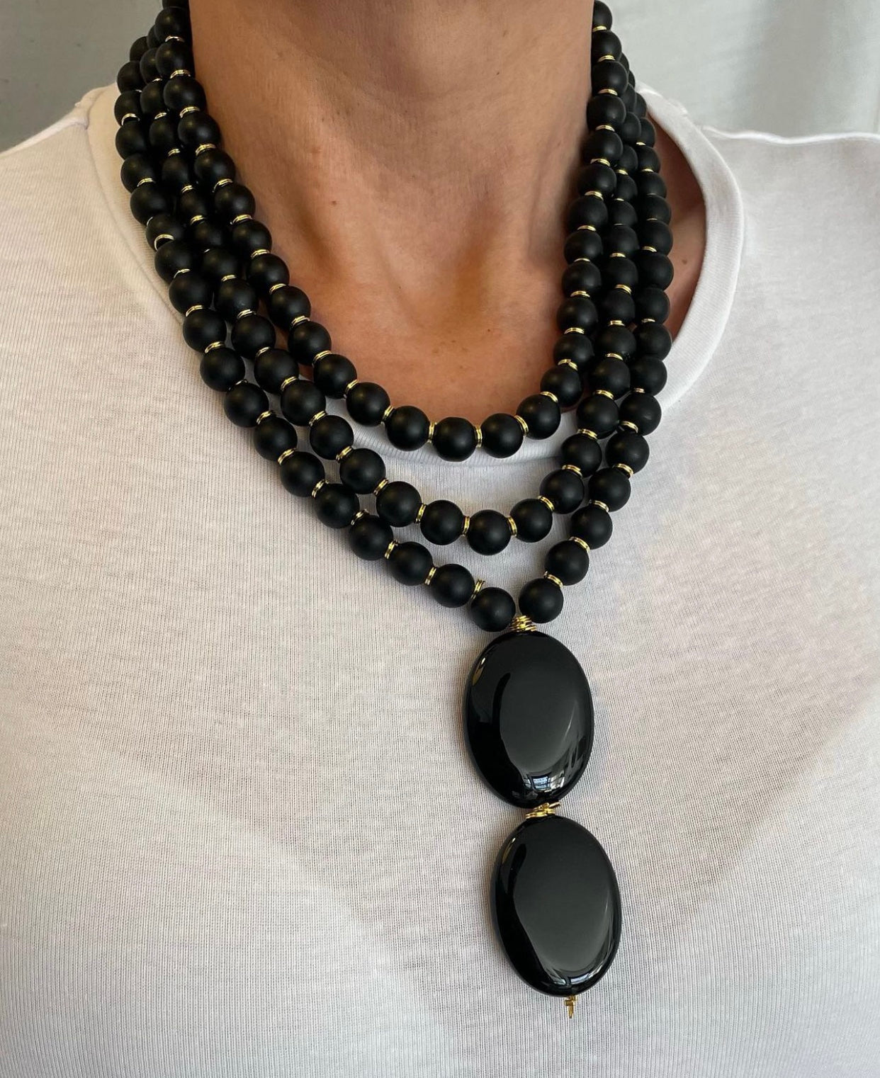 COLLAR DIVISIBLE PIEDRA NATURAL