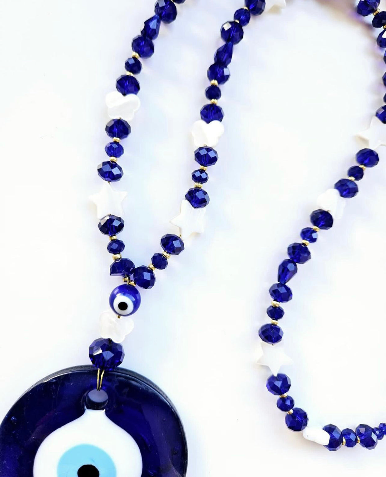 COLLAR CRISTALES Y NÁCAR CON OJO TURCO