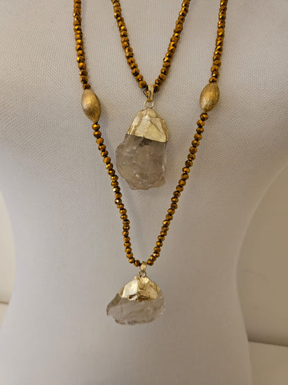 COLLAR CRISTALES DORADOS CON CUARZOS CHAMPAN