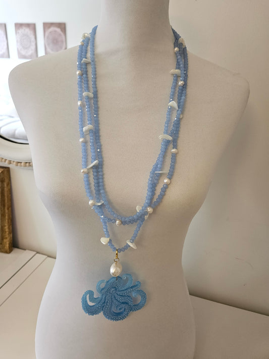 COLLAR CRISTAL CON PERLAS, PASANTES DE NÁCAR Y COLGANTE PULPO DE RESINA