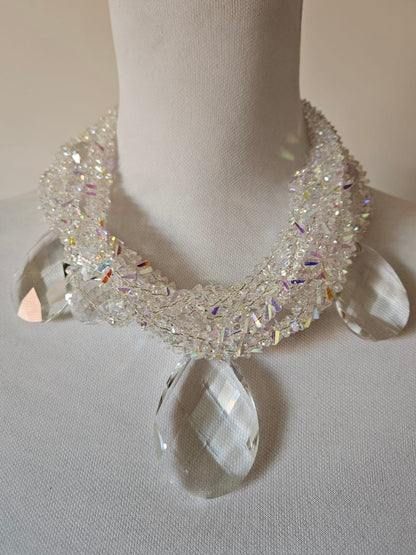 COLLAR CRISTAL CON LAGRIMAS DE LUZ